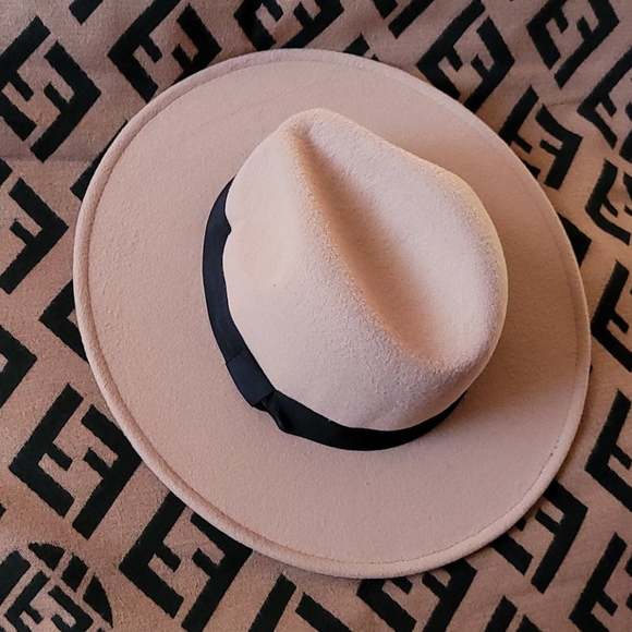 Felt Fedora with Black Ribbon Band - Picture 1 of 3